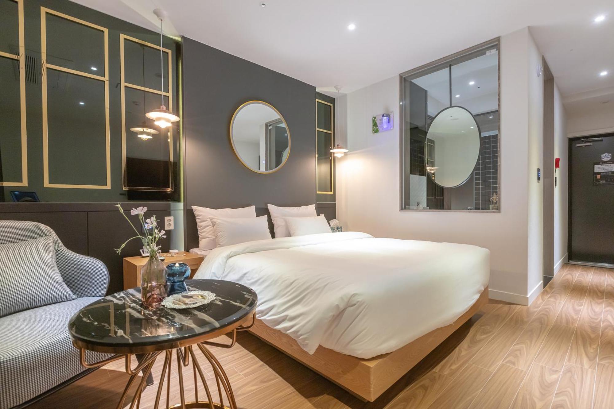 Nomad Hotel Gimhae Extérieur photo