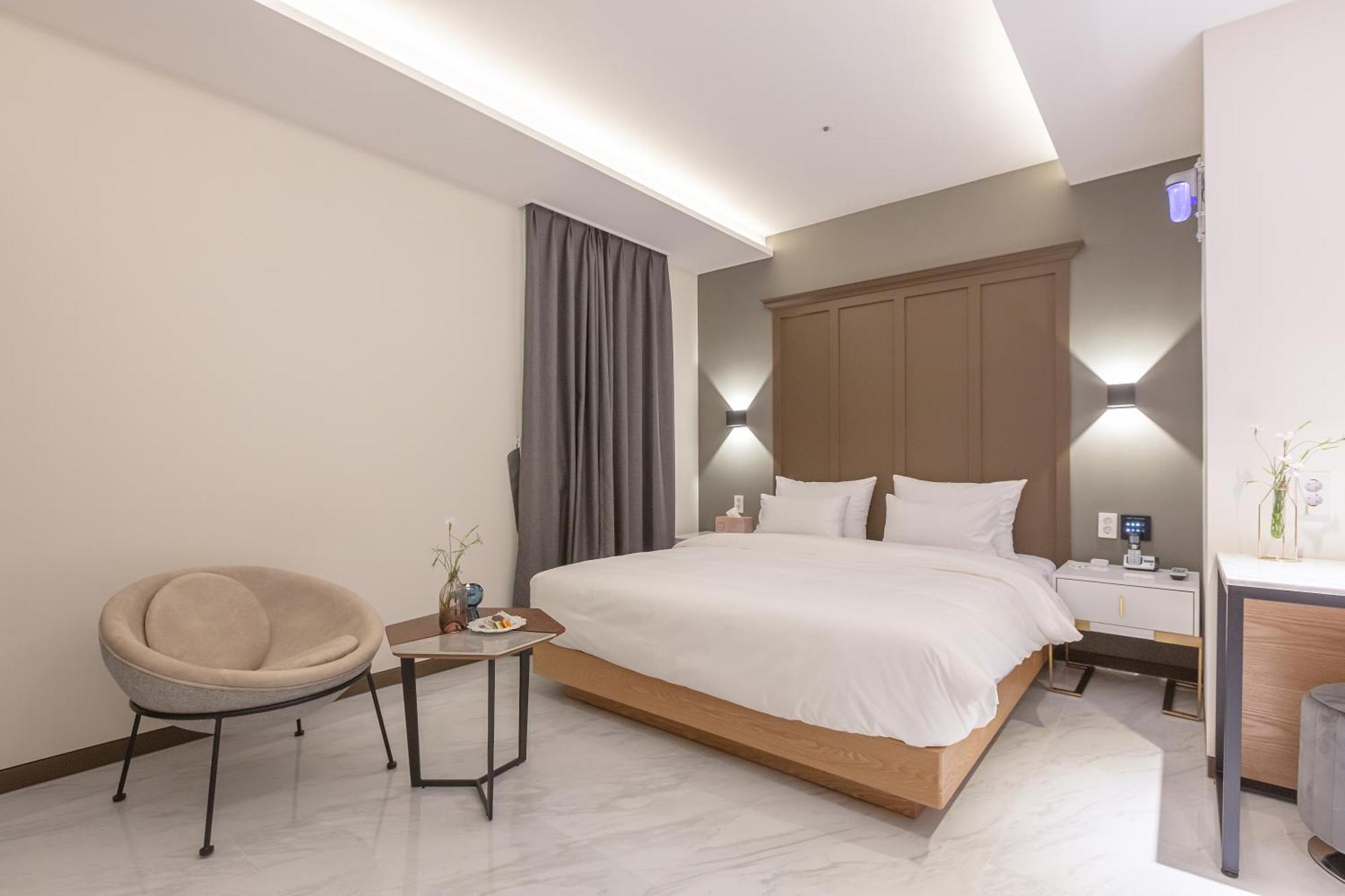 Nomad Hotel Gimhae Extérieur photo