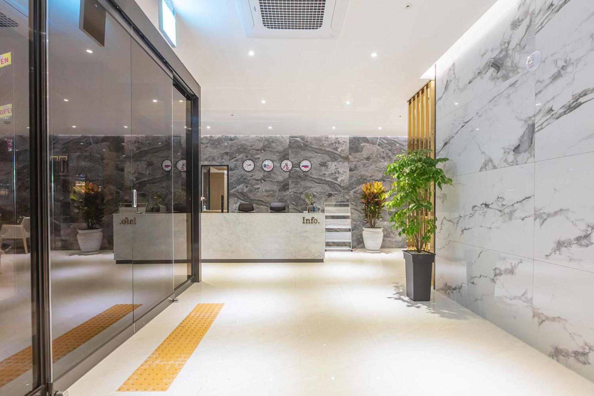 Nomad Hotel Gimhae Extérieur photo
